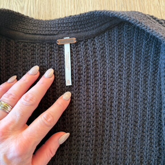 ** Free People Chunky Knit Cardigan Sweater Black Long XL - Picture 7 of 10